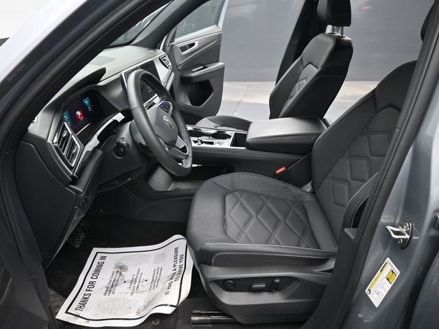 Used 2024 Volkswagen Atlas Cross Sport SE image 13