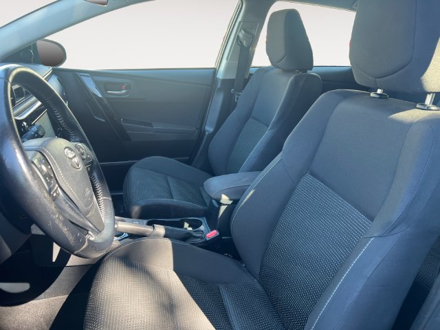 Used 2018 Toyota Corolla iM w/ All-Weather Mat Package FWD image 11