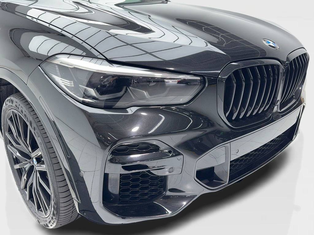 Used 2023 BMW X5 xDrive40i w/ M Sport Package image 3