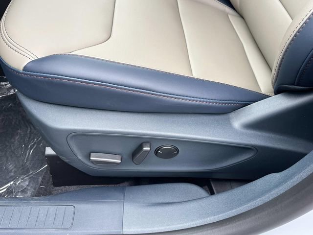 New 2026 Ford Maverick Lariat w/ 4K Tow Package image 24