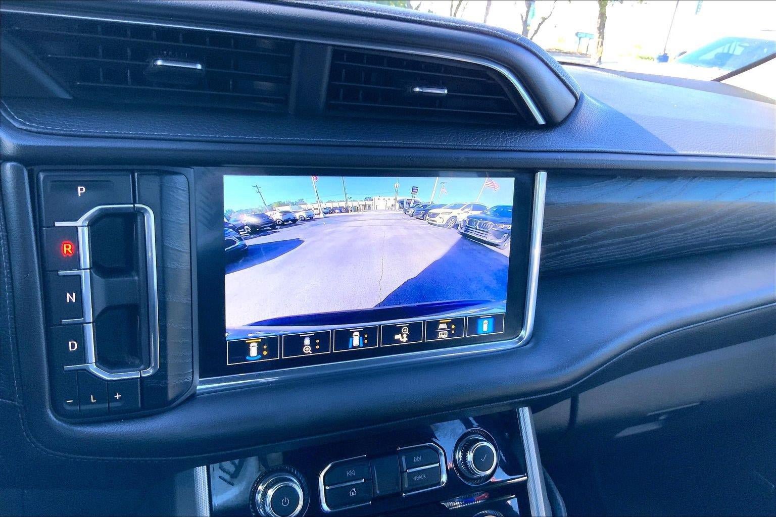 Used 2021 GMC Yukon Denali w/ Denali Ultimate Package AWD/4WD image 19