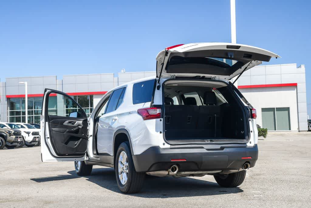 Used 2021 Chevrolet Traverse LS FWD image 28