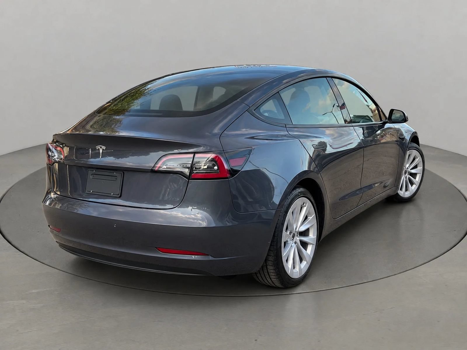 Used 2023 Tesla Model 3 Standard Range RWD image 5