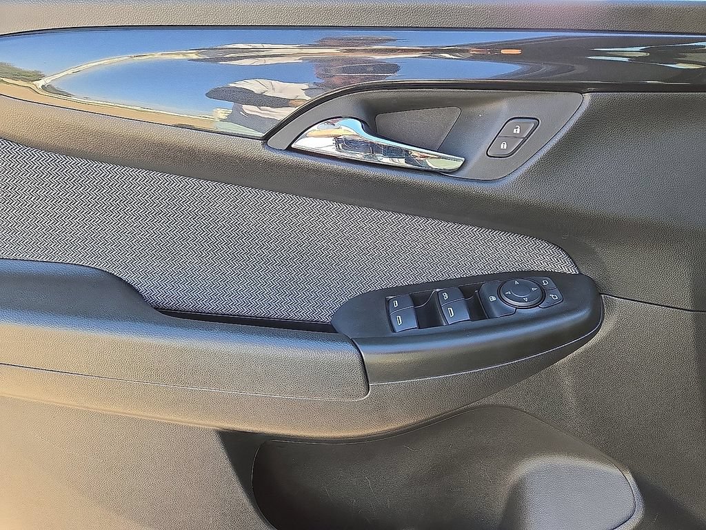Used 2024 Chevrolet TrailBlazer LS FWD image 19