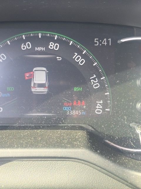 Used 2023 Toyota RAV4 XLE Premium image 1