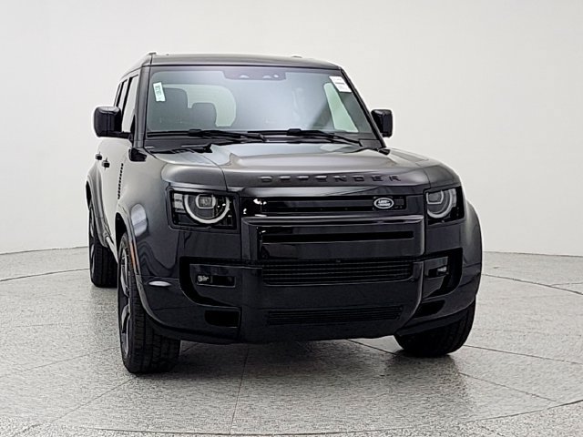 New 2026 Land Rover Defender 110 X-Dynamic SE AWD/4WD image 2