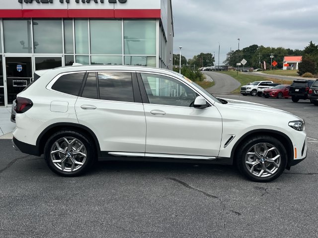 Used 2024 BMW X3 xDrive30i w/ Convenience Package w/ZPA AWD/4WD image 2