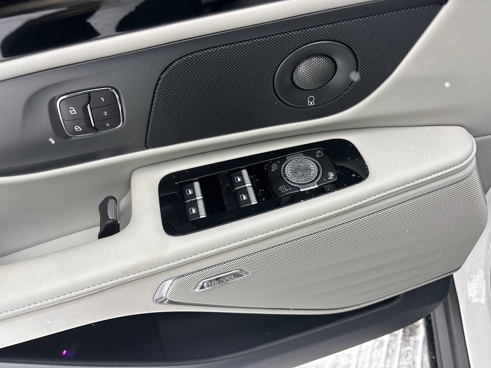 New 2026 Lincoln Nautilus Reserve AWD/4WD image 13