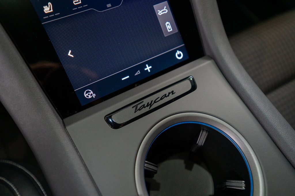 New 2025 Porsche Taycan image 27