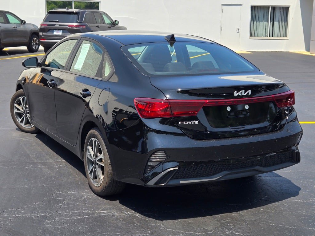 Used 2024 Kia Forte LXS FWD image 13