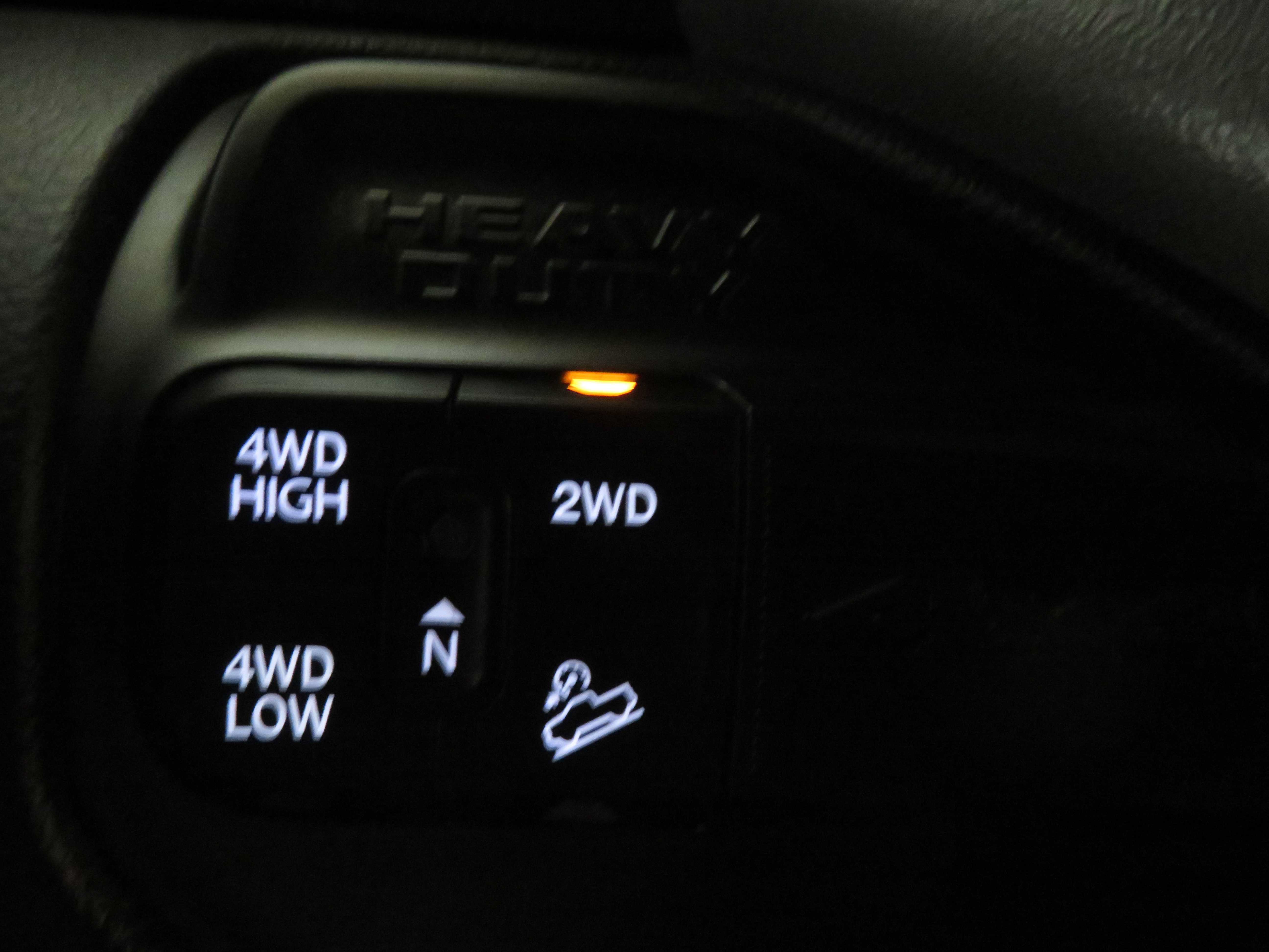 Used 2024 RAM 2500 Big Horn w/ Off Road Package AWD/4WD image 39