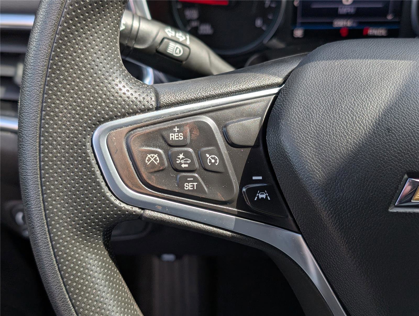 Used 2023 Chevrolet Equinox LT image 21