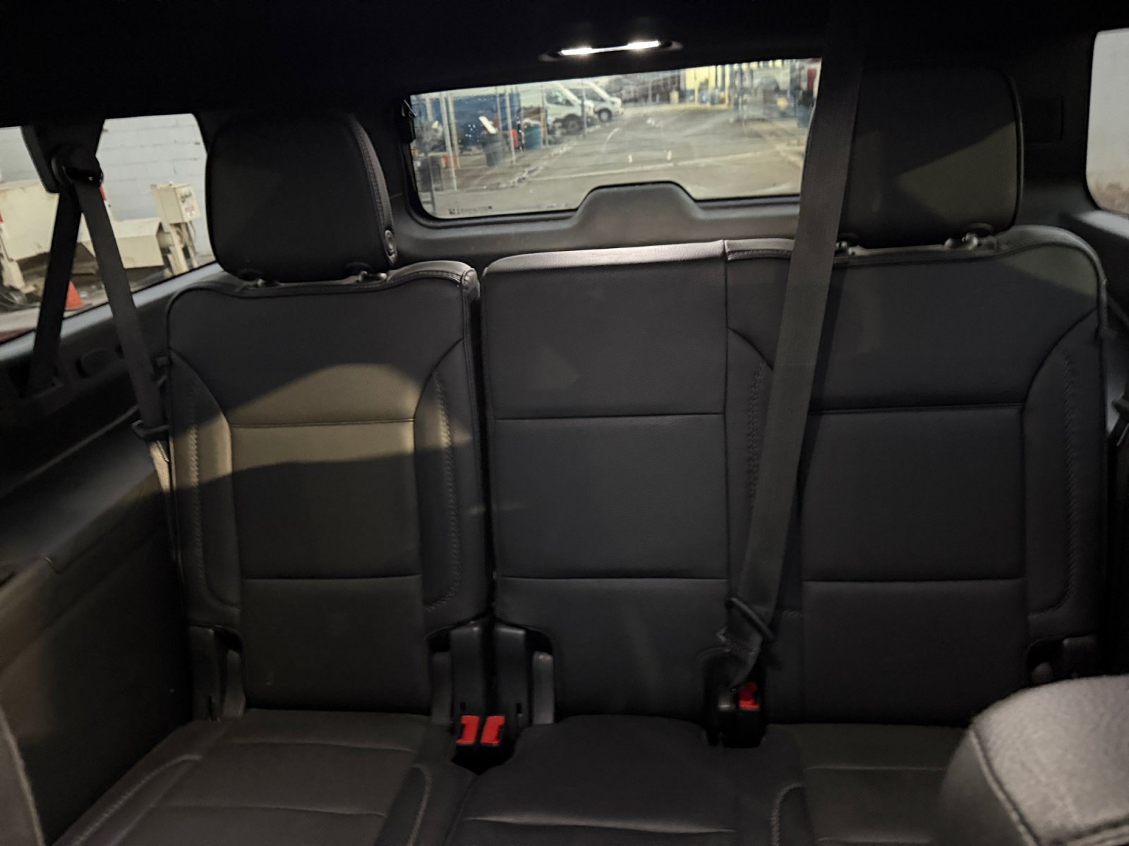 Used 2023 GMC Yukon XL Denali AWD/4WD image 29