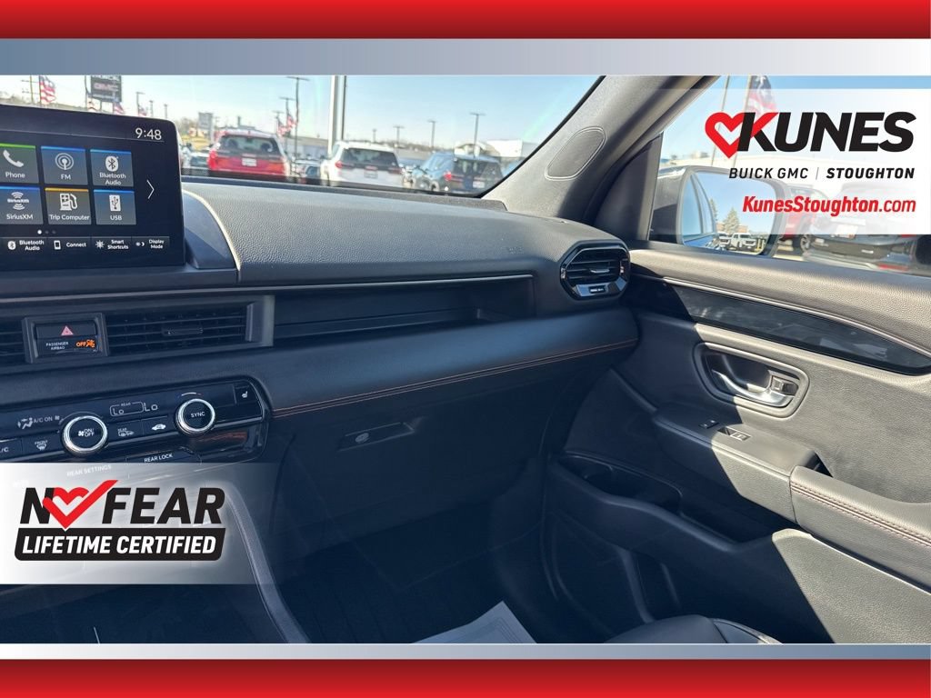 Used 2025 Honda Pilot TrailSport image 45