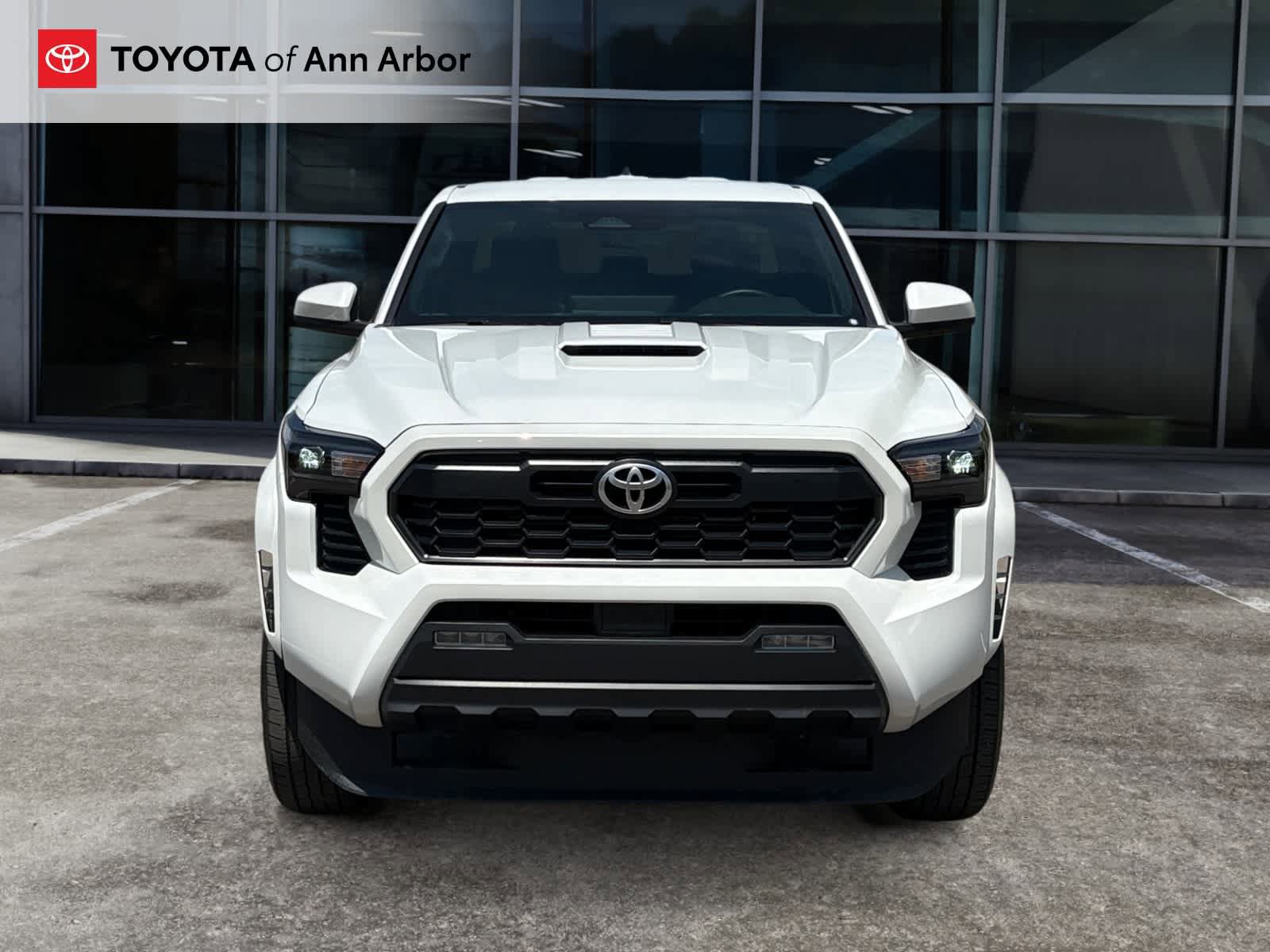Used 2024 Toyota Tacoma TRD Sport AWD/4WD image 12