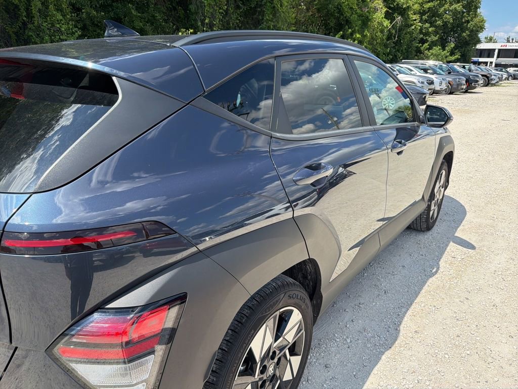 Used 2025 Hyundai Kona SEL FWD image 8