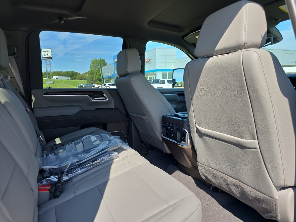 New 2026 GMC Sierra 2500 SLT w/ SLT Premium Package image 16