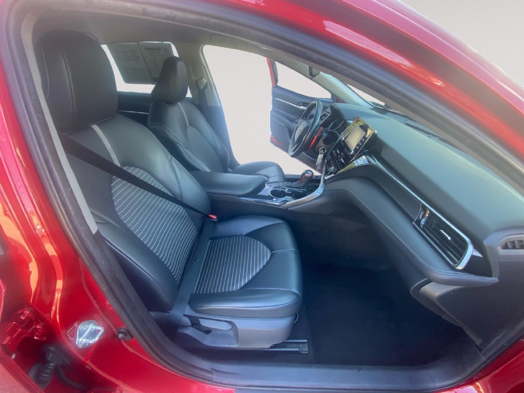 Used 2021 Toyota Camry SE FWD image 15