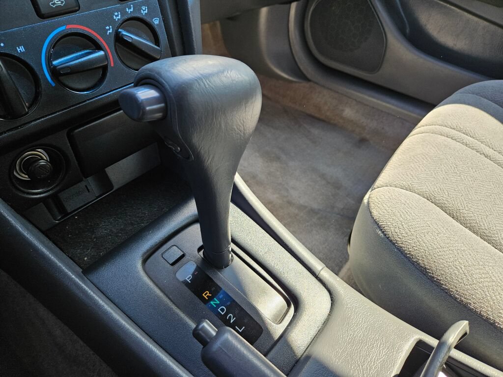 Used 2001 Toyota Camry LE FWD image 22