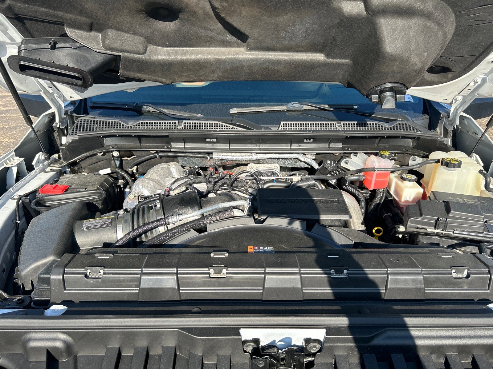 Used 2024 GMC Sierra 2500 AT4 w/ AT4 Premium Plus Package AWD/4WD image 8