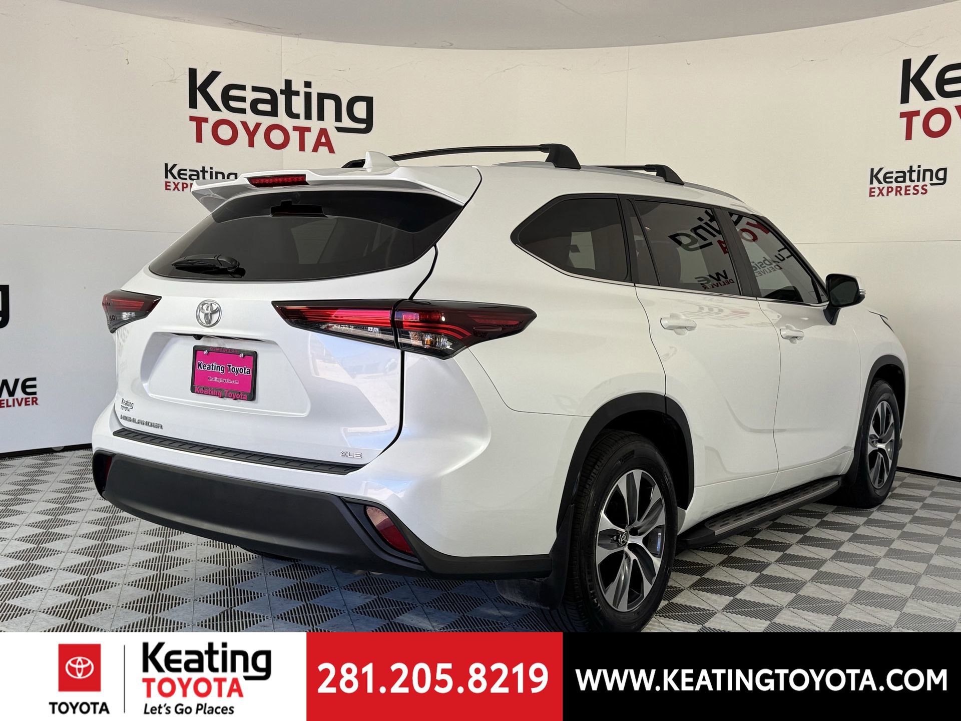 Used 2025 Toyota Highlander XLE image 5