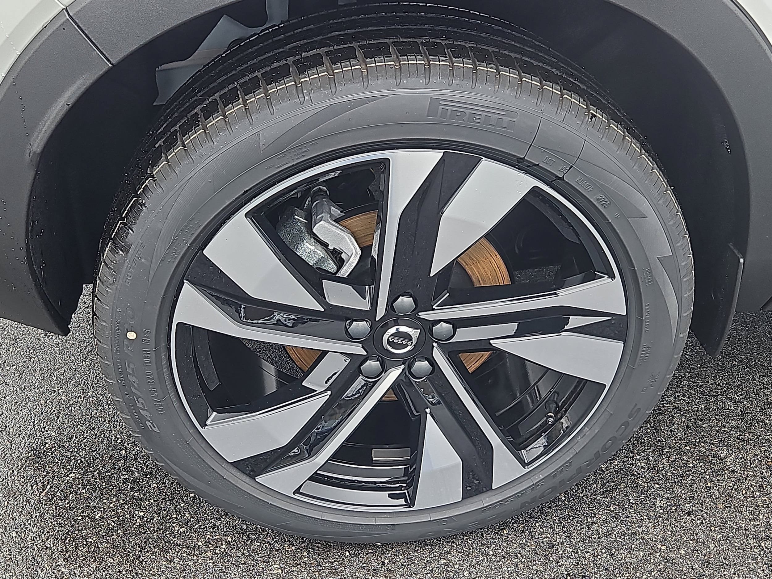 New 2026 Volvo XC40 B5 Ultra w/ Protection Package Premier AWD/4WD image 20