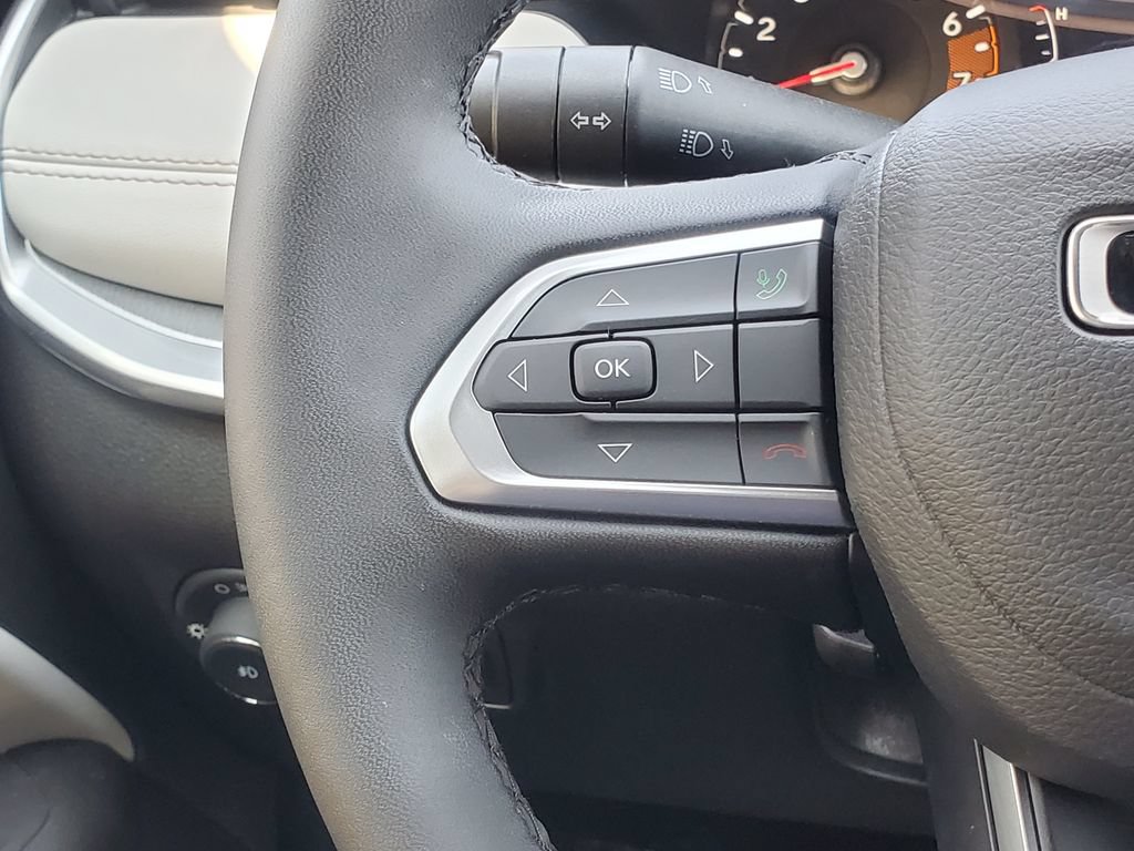 Used 2024 Jeep Compass Limited AWD/4WD image 13