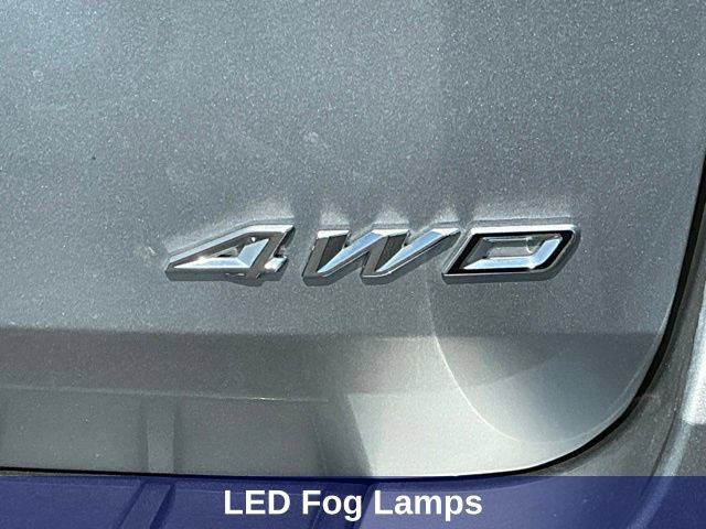 Used 2024 Ford Explorer XLT w/ Equipment Group 202A AWD/4WD image 14