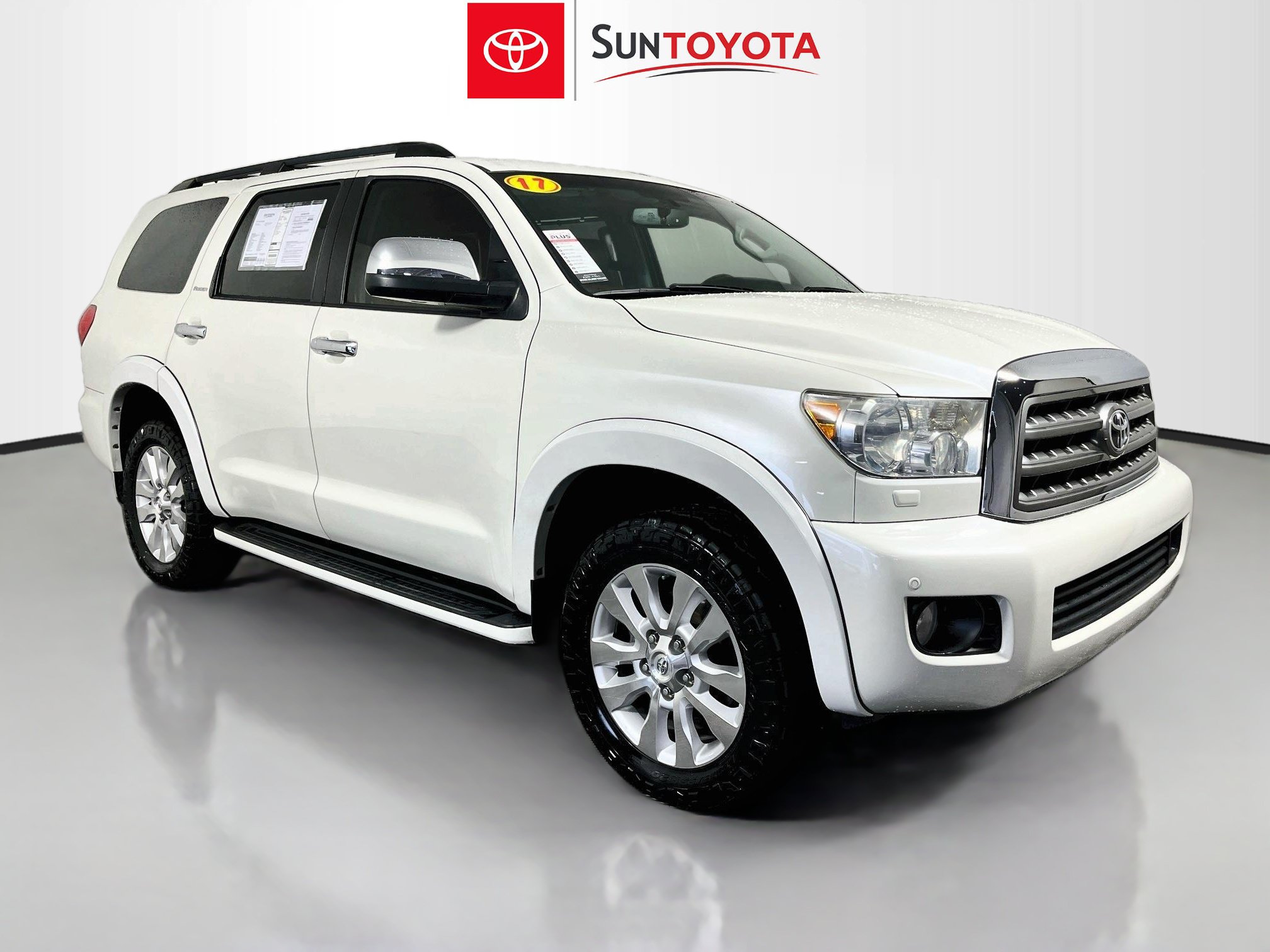 Used 2017 Toyota Sequoia Platinum AWD/4WD image 1