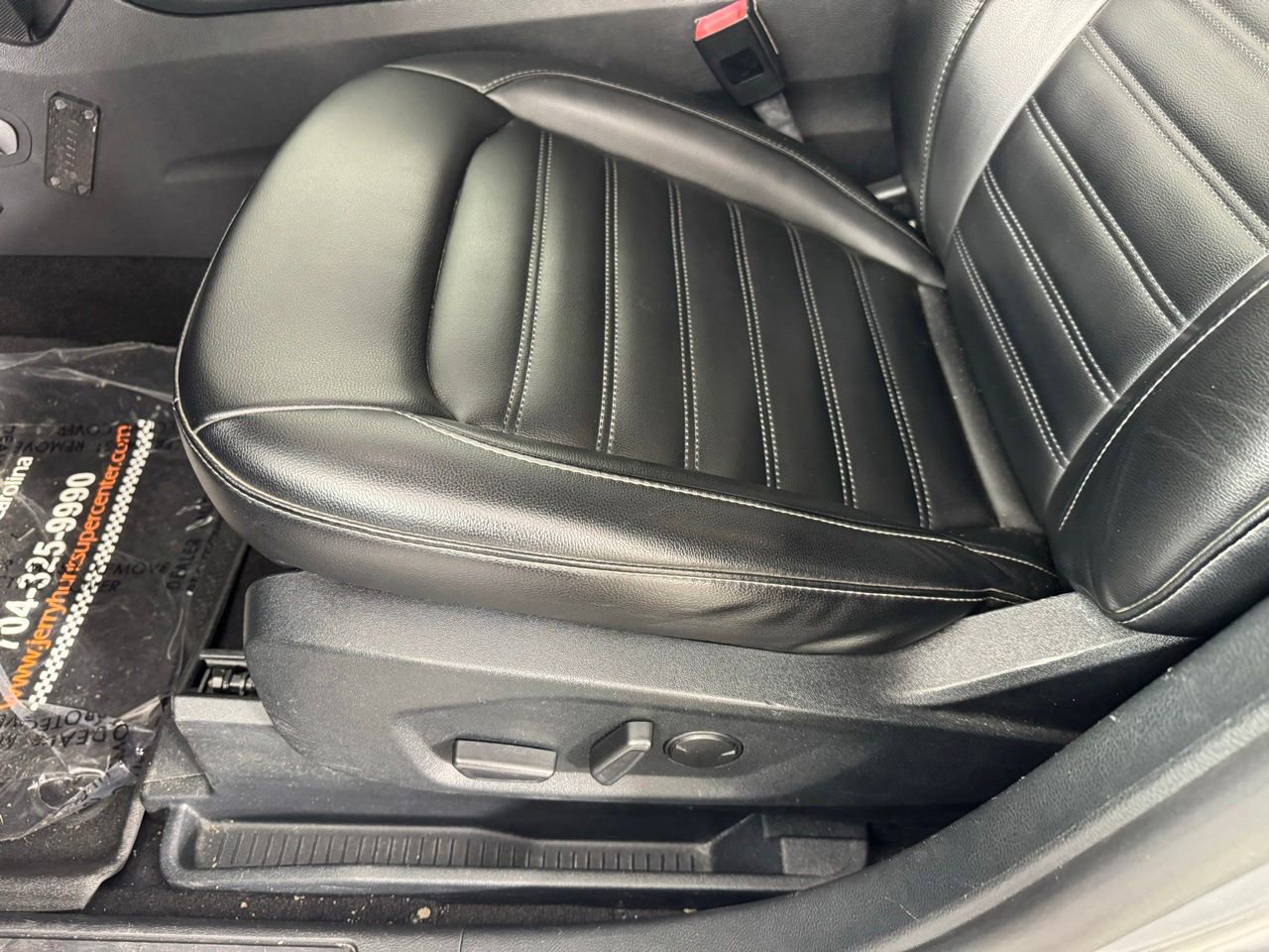 Used 2020 Ford Edge SEL AWD/4WD image 12