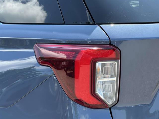 Used 2021 Ford Explorer ST w/ Equipment Group 401A image 9