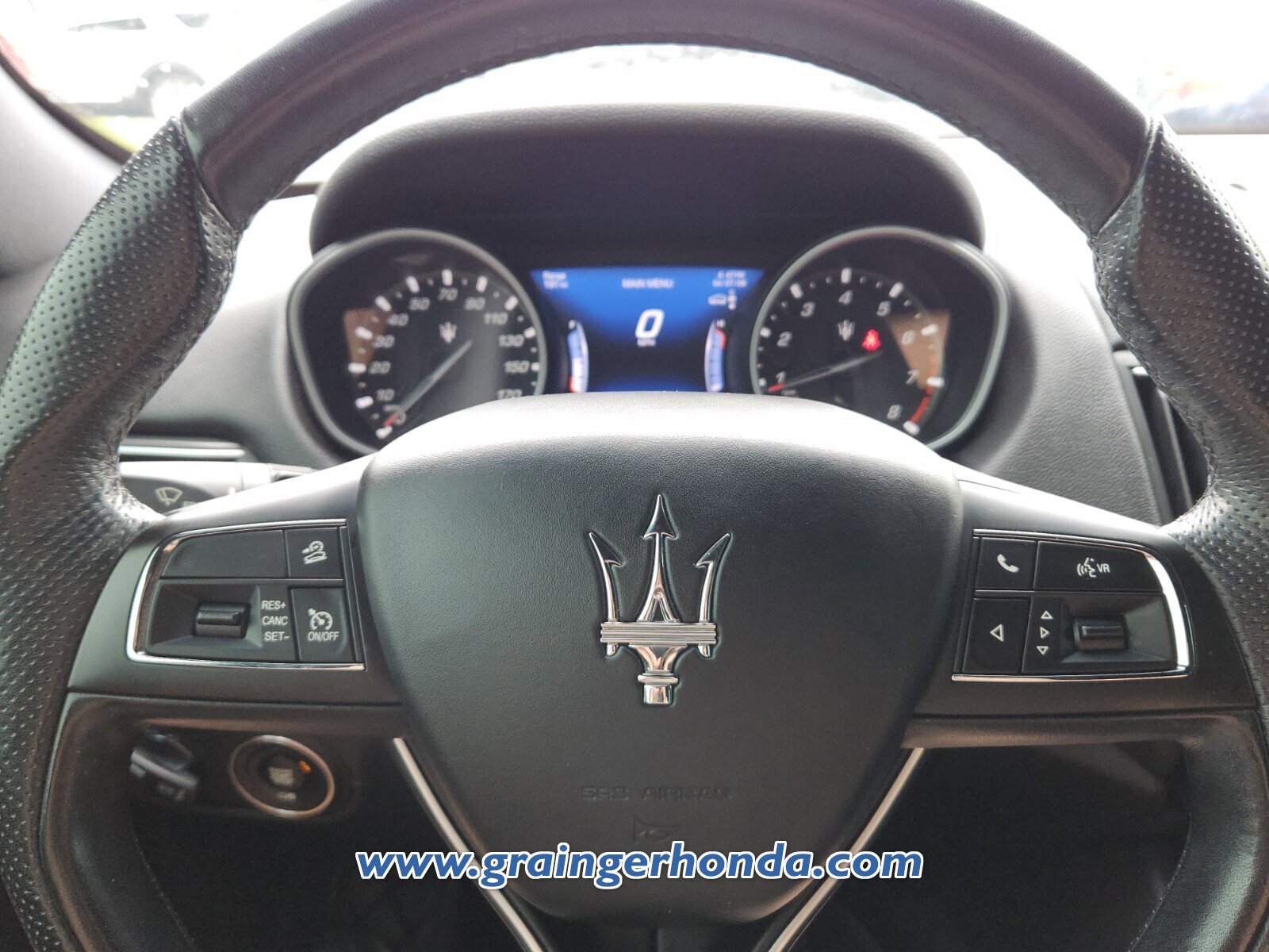 Used 2020 Maserati Levante AWD/4WD image 20