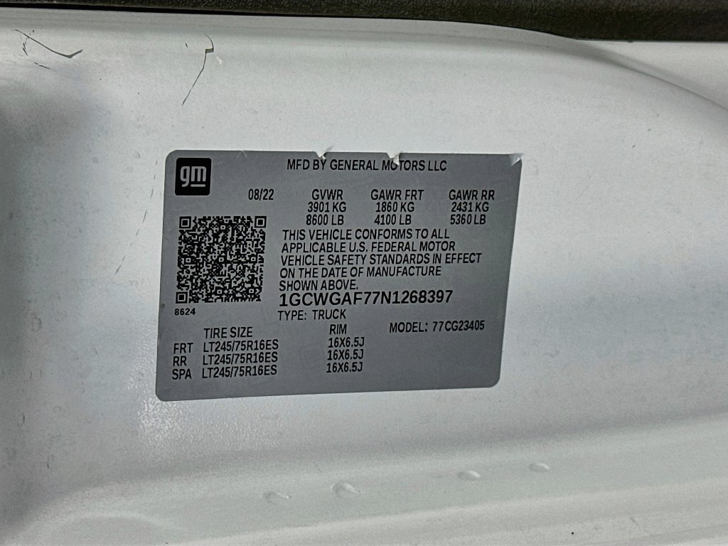 Used 2022 Chevrolet Express 2500 w/ Driver Convenience Package RWD image 35