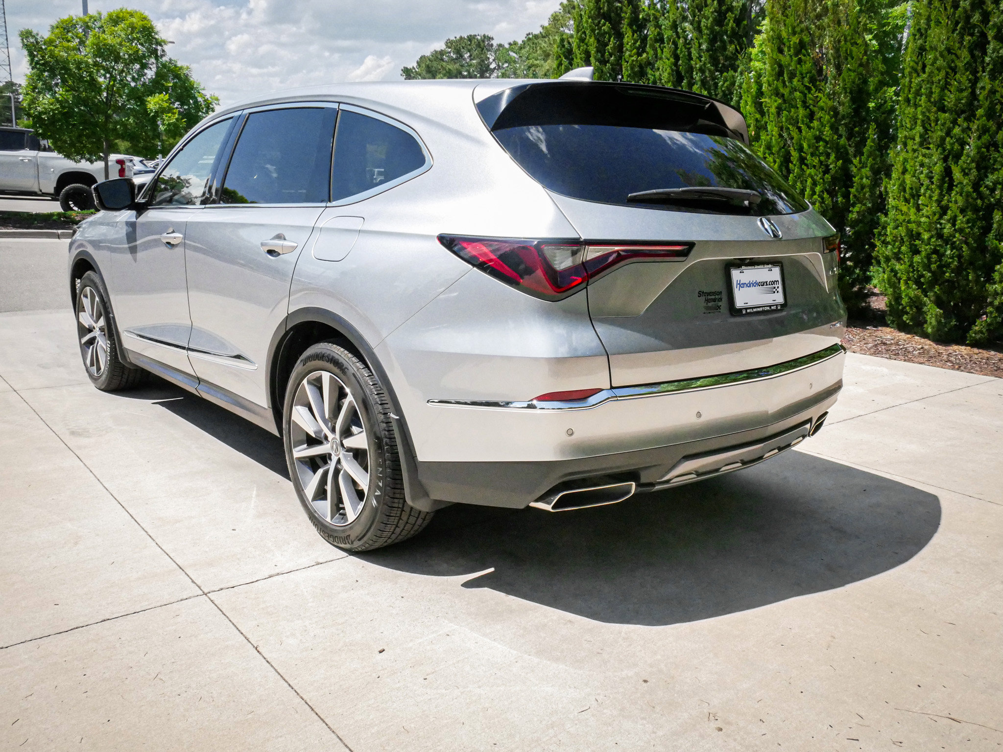 Used 2025 Acura MDX SH-AWD w/ Technology Package image 8