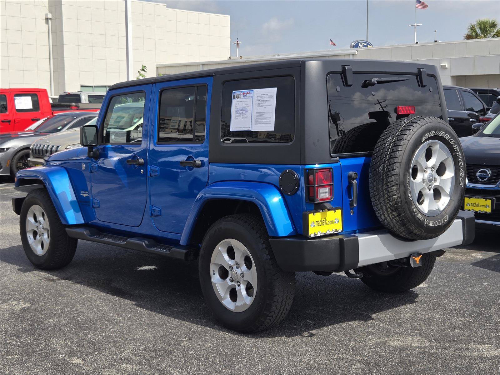 Used 2015 Jeep Wrangler Unlimited Sahara w/ Connectivity Group AWD/4WD image 6