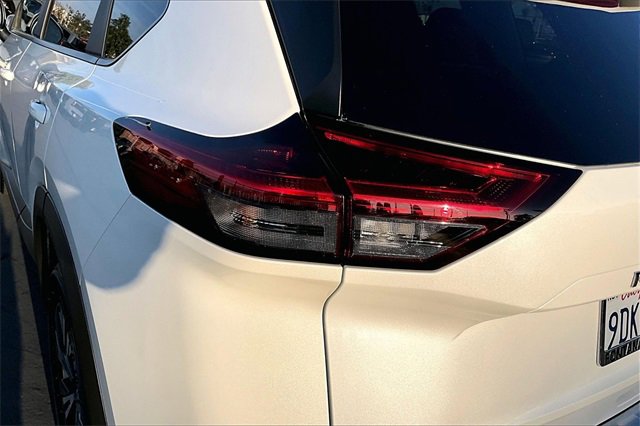 Certified 2023 Nissan Rogue SV image 23