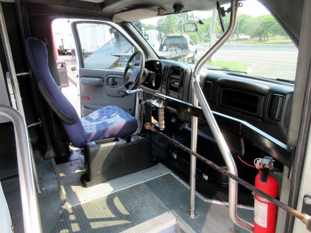 Used 2009 Chevrolet Kodiak C4500 2WD Regular Cab image 15