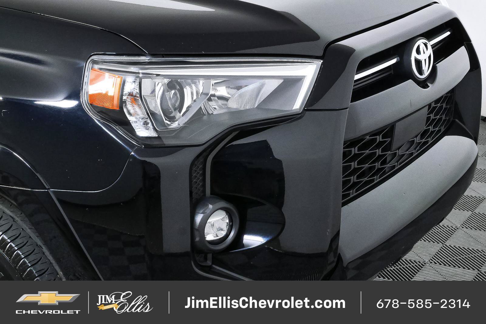 Used 2021 Toyota 4Runner SR5 AWD/4WD image 34