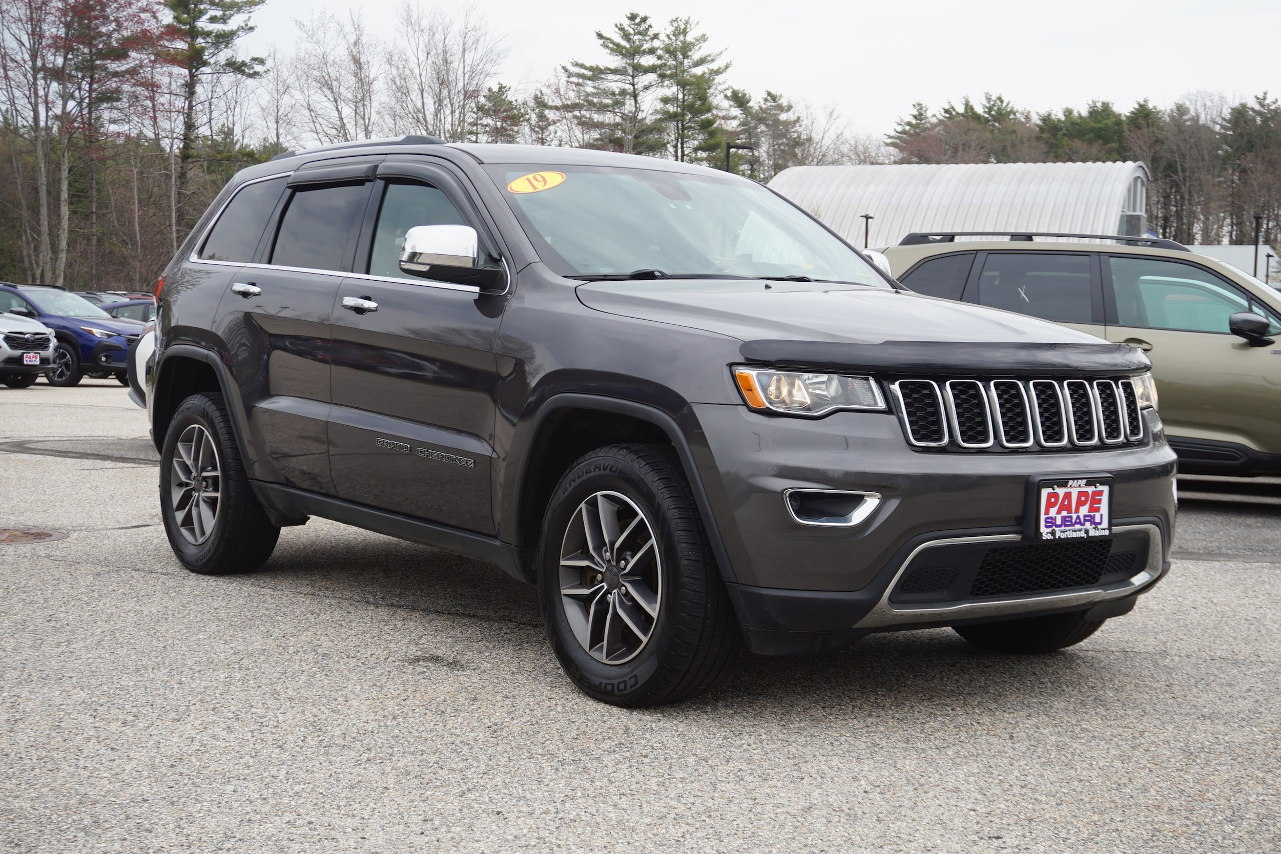 Used 2019 Jeep Grand Cherokee Limited AWD/4WD image 3