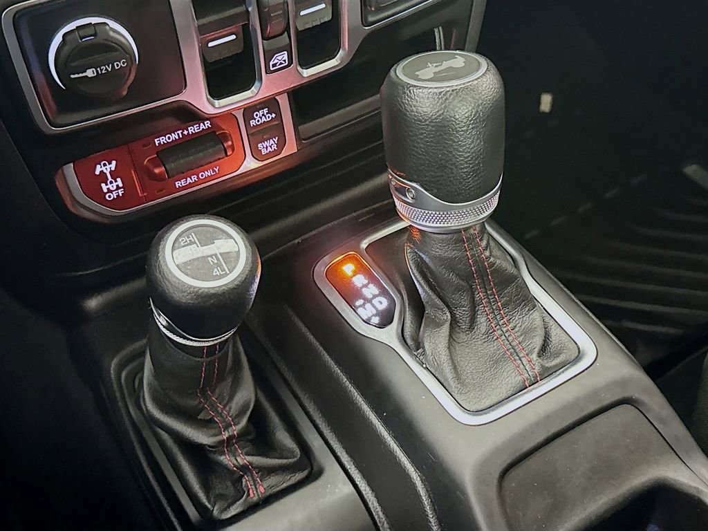 Used 2021 Jeep Wrangler Unlimited Rubicon w/ Xtreme Recon 35" Tire Package image 18