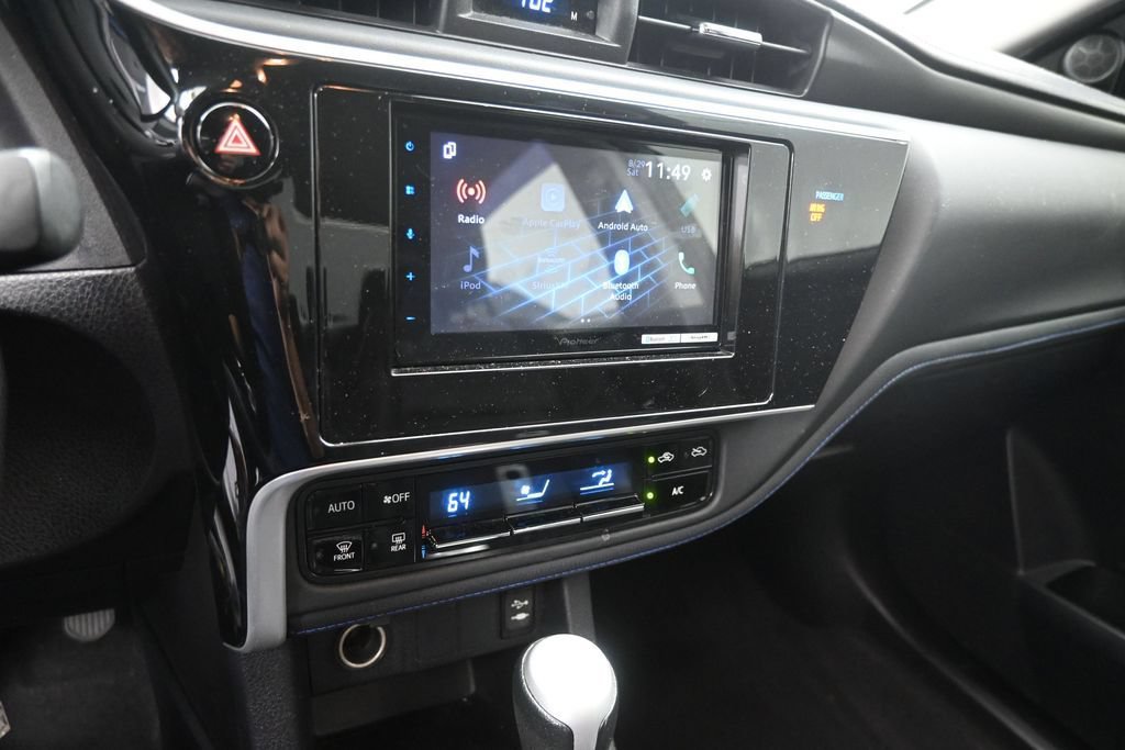 Used 2019 Toyota Corolla SE FWD image 12