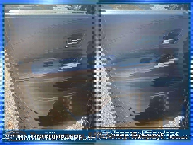 Certified 2024 Toyota Sienna XSE image 17