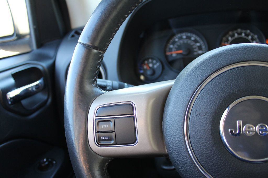 Used 2016 Jeep Compass 75th Anniversary w/ Power Value Group image 34