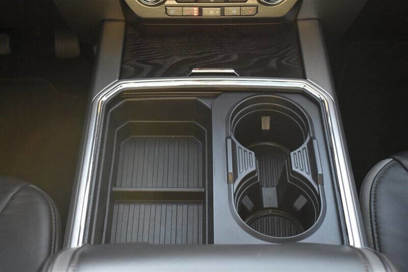 Used 2019 Ford F350 Platinum w/ Platinum Ultimate Package image 22