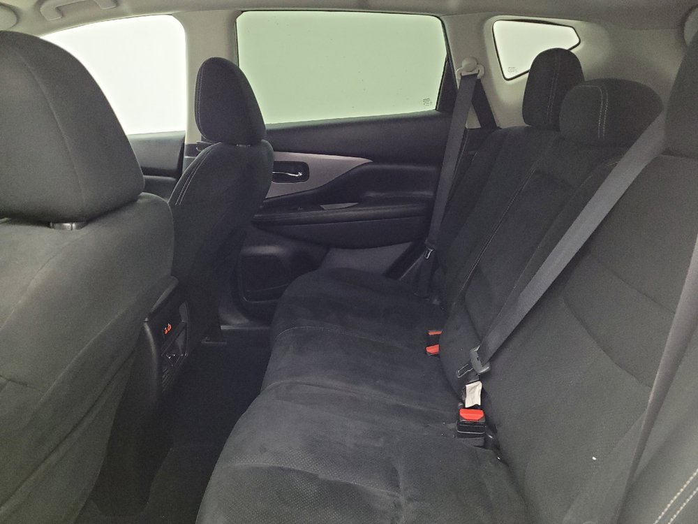 Used 2019 Nissan Murano S image 18