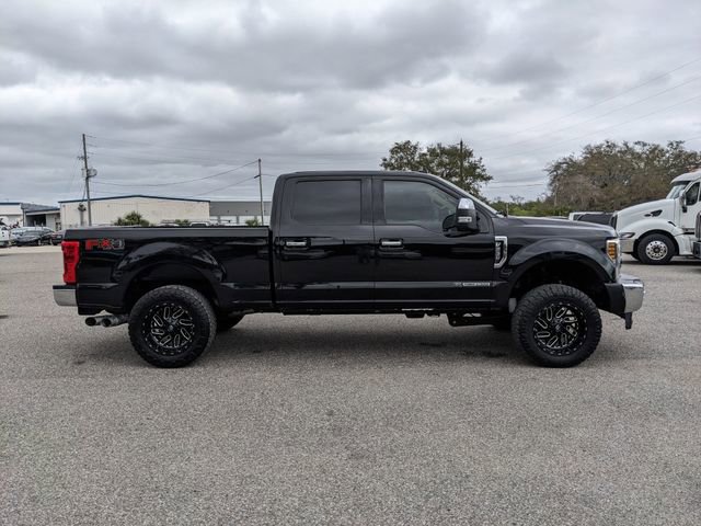 Used 2019 Ford F250 Lariat w/ Chrome Package image 3
