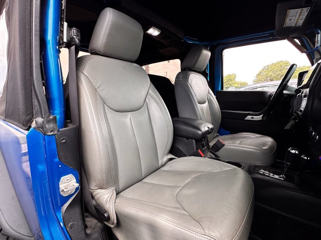 Used 2015 Jeep Wrangler Rubicon w/ Trailer Tow Group AWD/4WD image 22