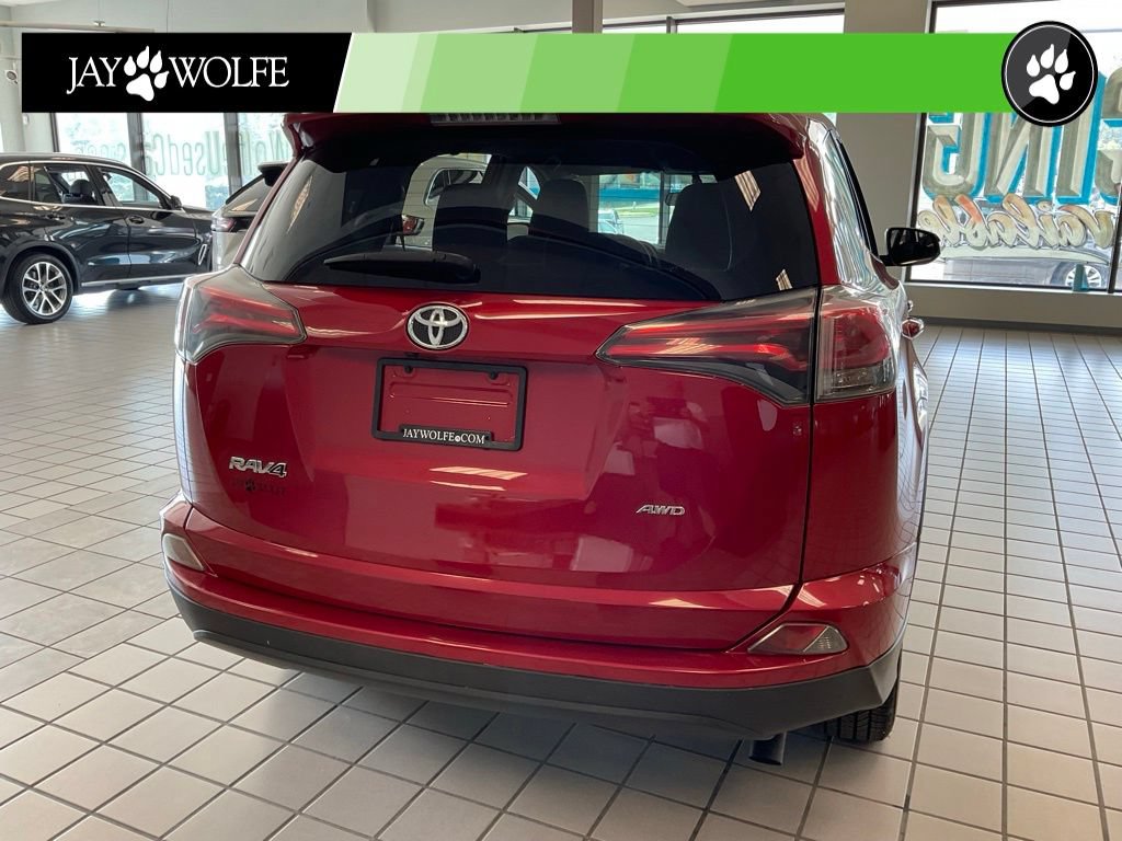 Used 2016 Toyota RAV4 LE AWD/4WD image 5
