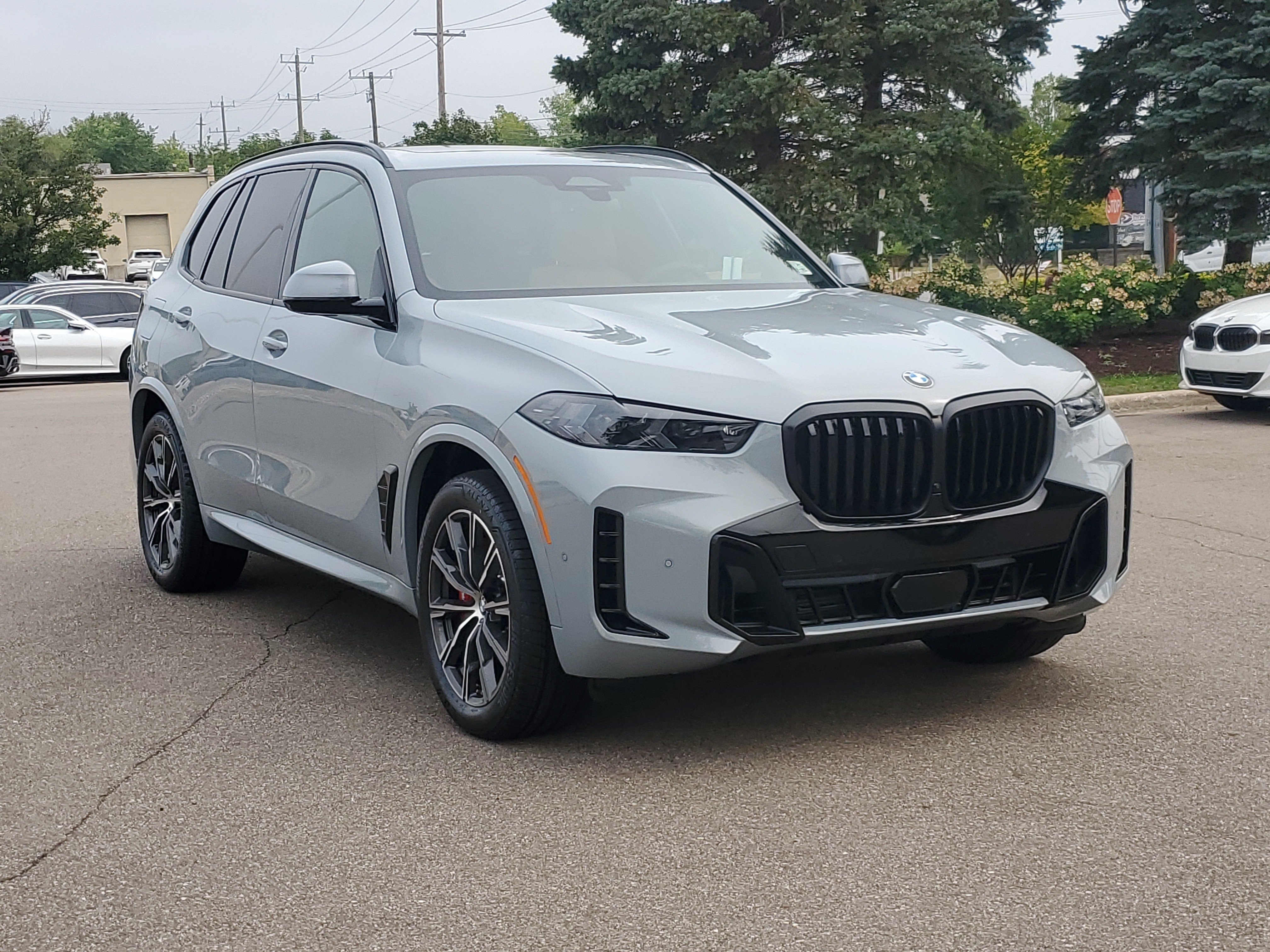 New 2026 BMW X5 xDrive40i w/ M Sport Package AWD/4WD image 7