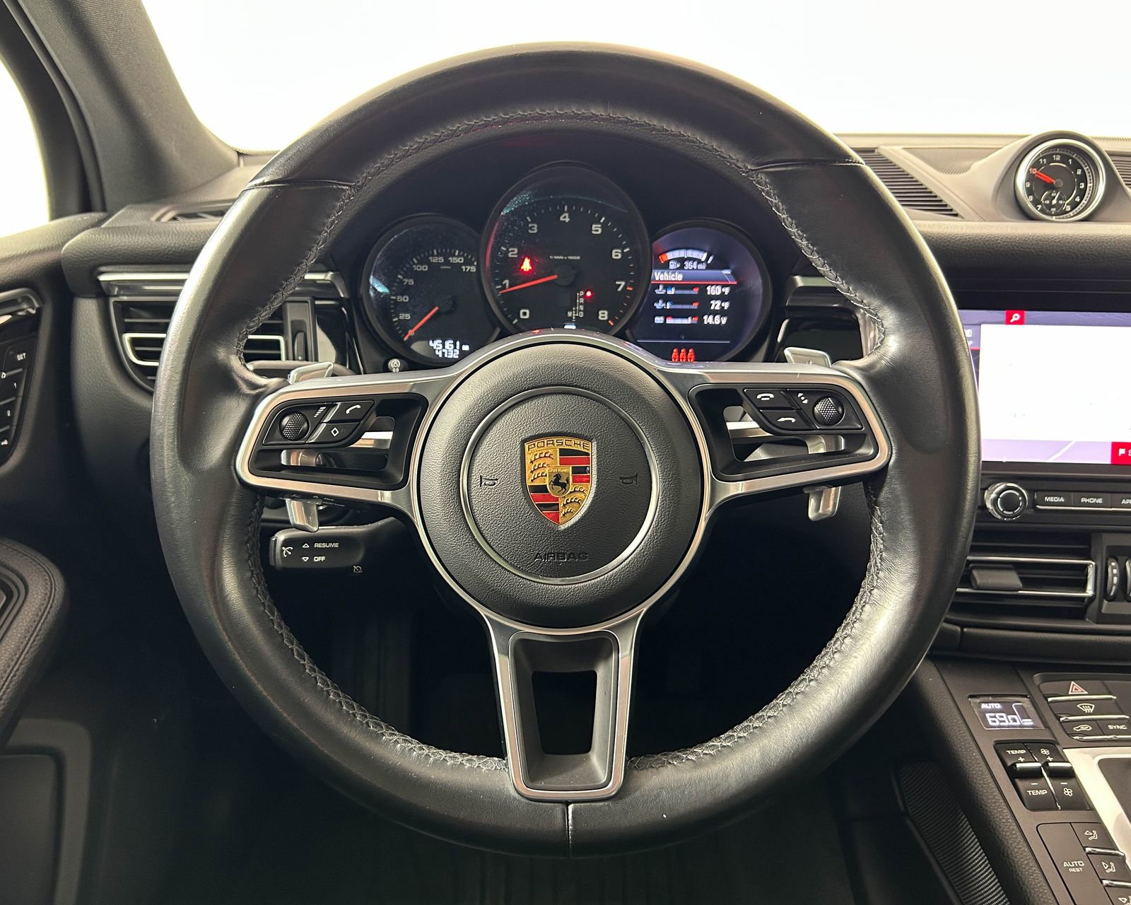 Used 2021 Porsche Macan AWD/4WD image 17